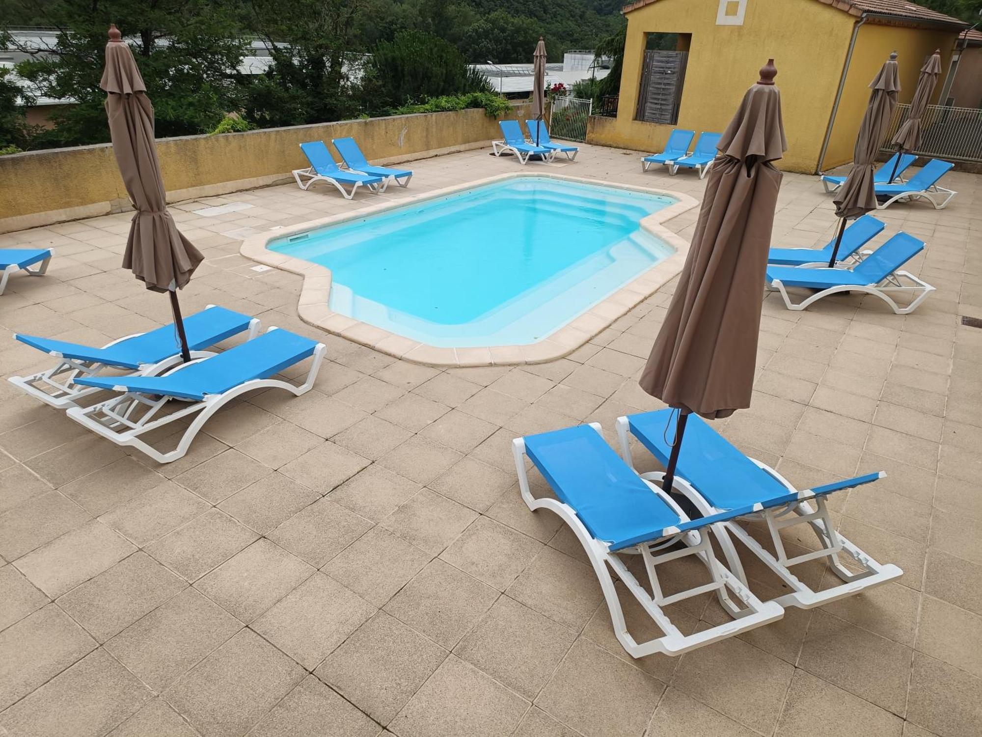Appartement T2 - Pmr A 750 Metres De La Station Thermale D'Avene Exterior photo